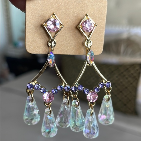 Elegant Gold and Pink Dangle Earrings - Picture 4 of 4